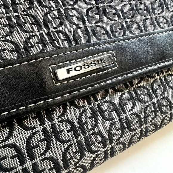 Fossil Vintage Signature Canvas/Leather Large Wallet - Picture 7 of 9